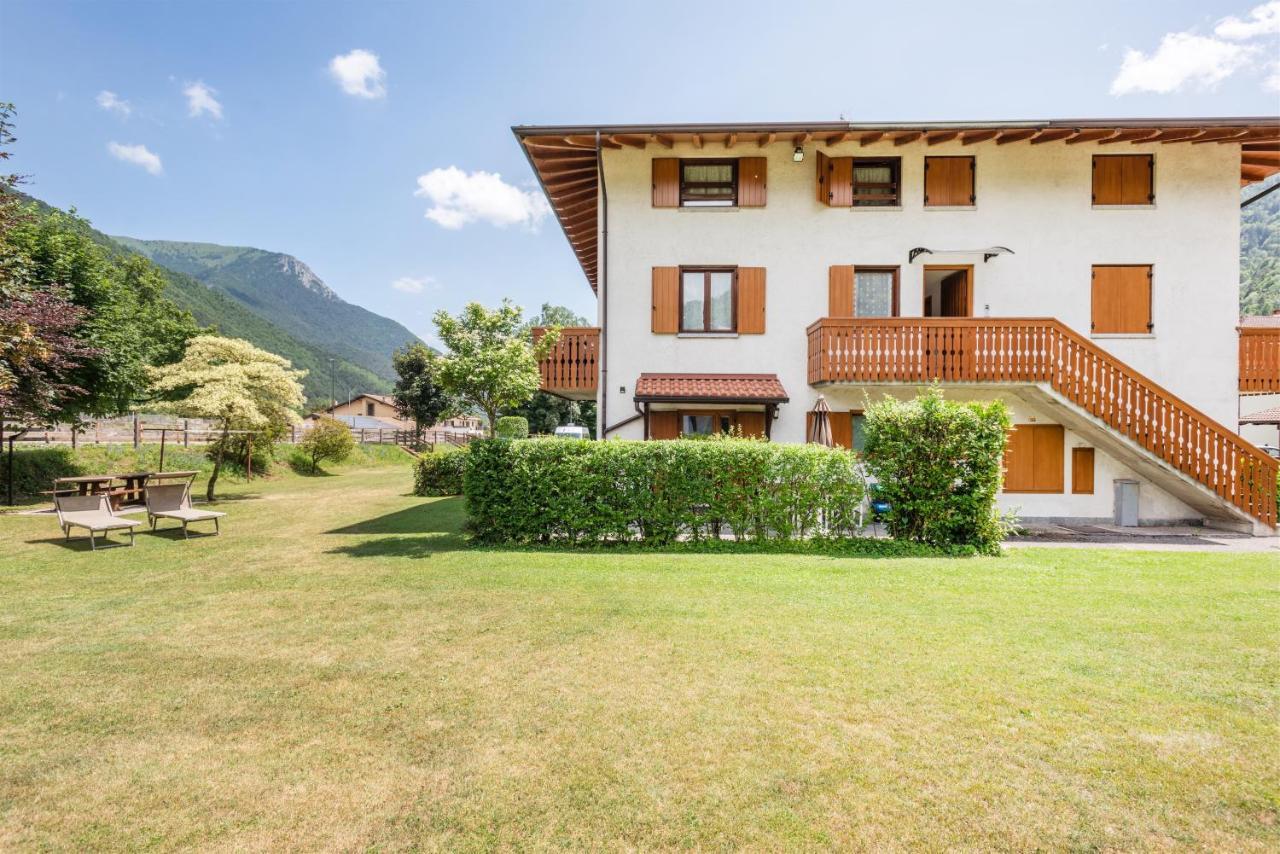 Appartement Casa Lucia à Pieve Di Ledro Extérieur photo