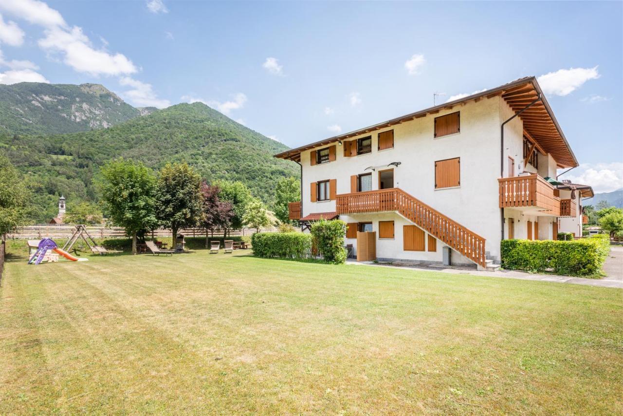 Appartement Casa Lucia à Pieve Di Ledro Extérieur photo