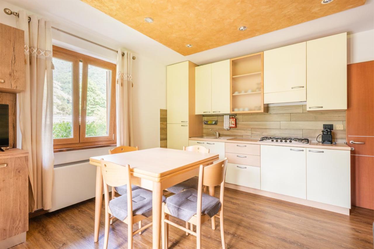 Appartement Casa Lucia à Pieve Di Ledro Extérieur photo
