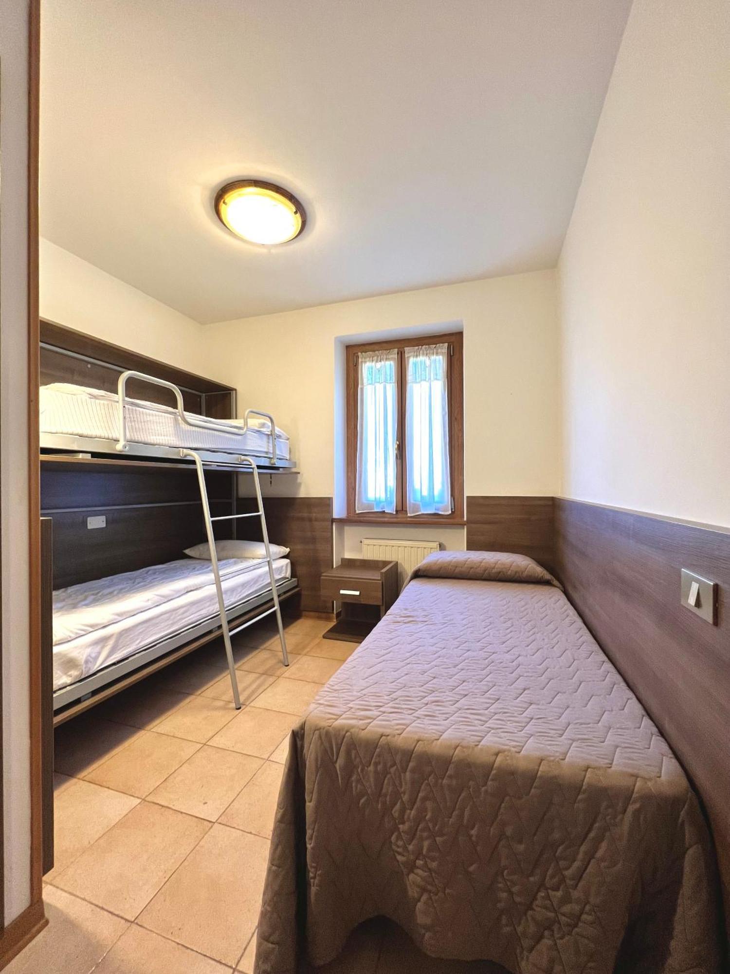Appartement Casa Lucia à Pieve Di Ledro Extérieur photo